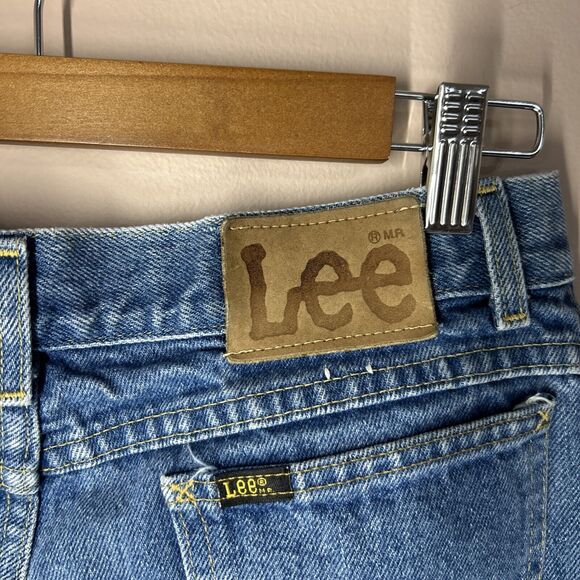 Vtg Lee Jeans  Women’s 32”x31” Medium Blue Wash High Waist, Rise Mom - Picture 8 of 8